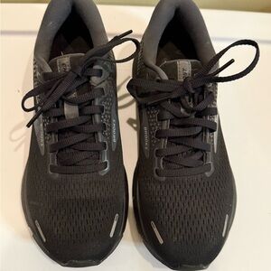 Women’s Brooks Black Athletic Shoes
